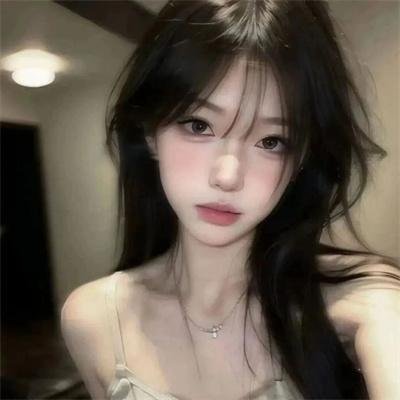 草丛里的羊